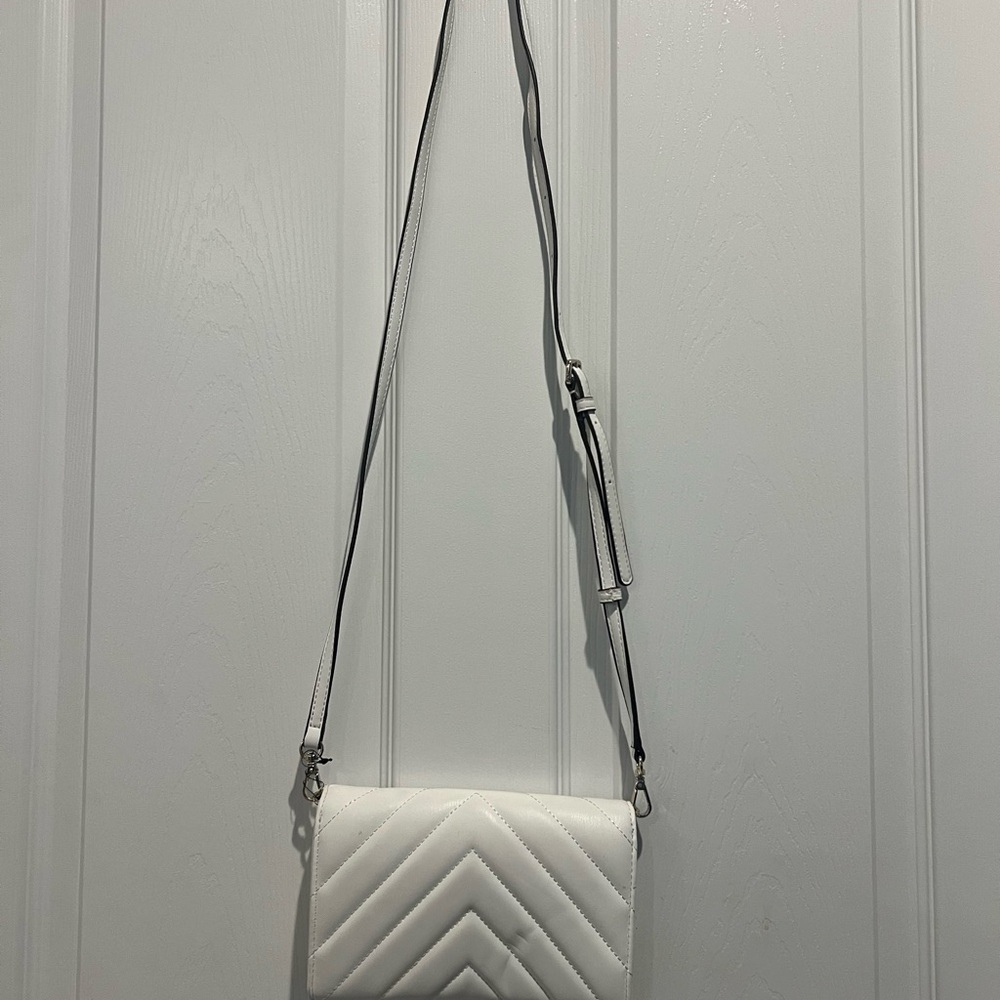 DKNY quilted Shoulder Bag/Crossbody (11/2022)